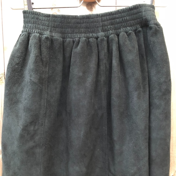 NWT Gorman Australian Lamb Suede Leather Black Skater's Skirt Elastic Waist XS - Picture 5 of 6
